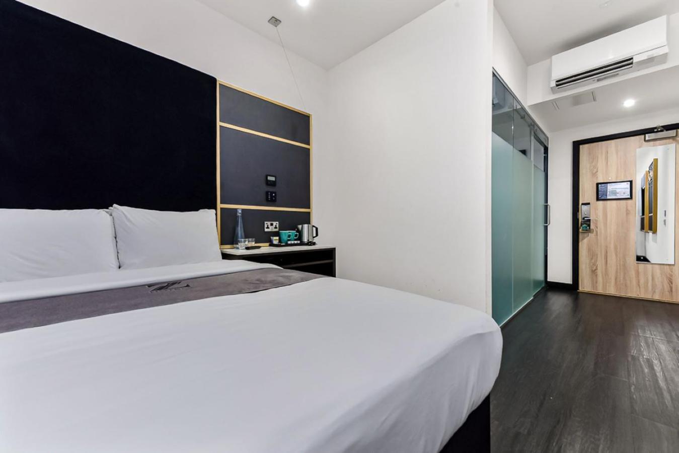 The Z Hotel Strand Londra Exterior foto